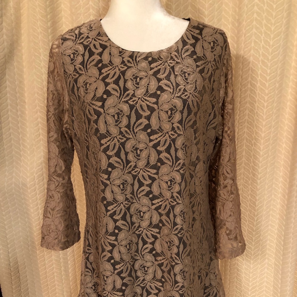 Lace dress, XL,  lined with black, bell sleeve